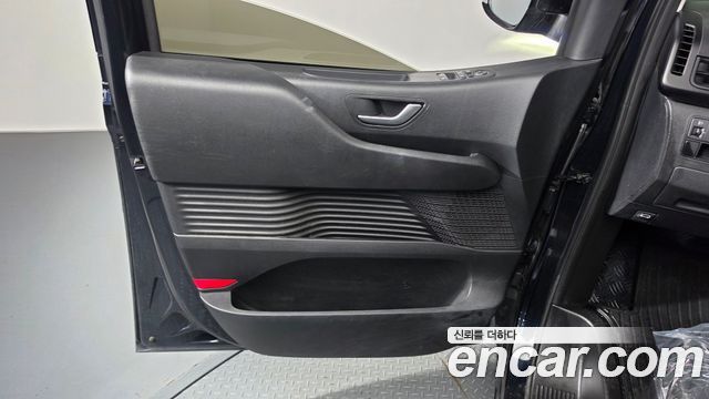 Hyundai Staria L3.5 Cargo 5-Seater Modern 2024 — фото 24