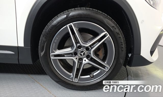 Mercedes-Benz GLA-Class (H247) GLA250 4MATIC 2021 — фото 27