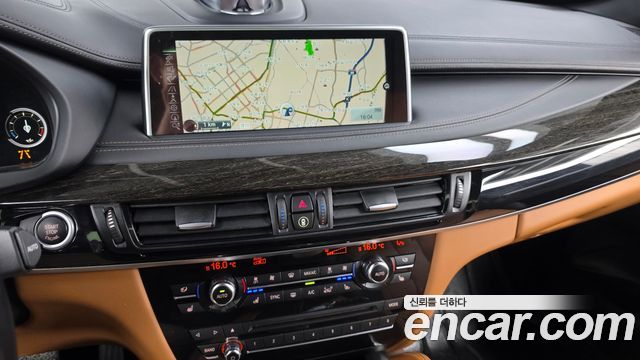 BMW X6 (F16) M50d 2016 — фото 18