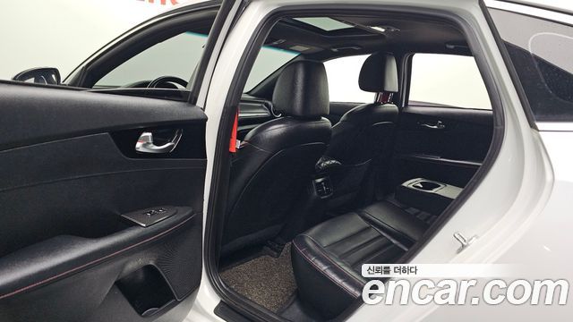 Kia K3 5Door GT Signature 2021 — фото 11