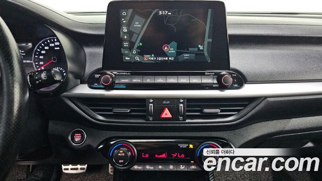 Kia K3 5Door GT Signature 2021 — фото 15