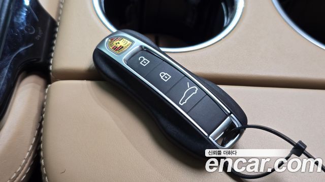 Porsche Panamera (971) 3.0 AWD 2020 — фото 18