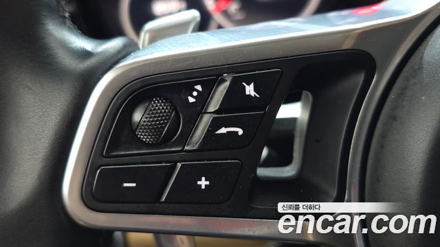 Porsche Panamera (971) 3.0 AWD 2020 — фото 20