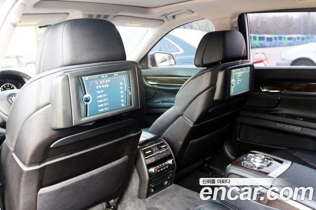BMW 7 Series (F01) 750Li xDrive 2012 — фото 19