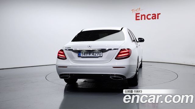 Mercedes-Benz E-Class (W213) E250 Avantgarde 2020 — фото 4