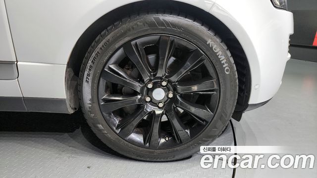 Land Rover Range Rover (IV) 4.4 SDV8 Vogue SE DIESEL 2017 — фото 5