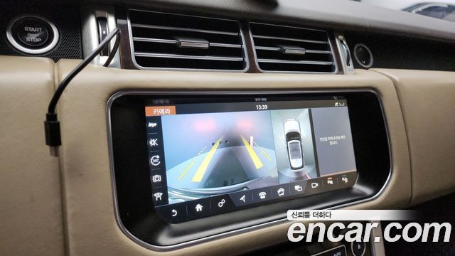 Land Rover Range Rover (IV) 4.4 SDV8 Vogue SE DIESEL 2017 — фото 15