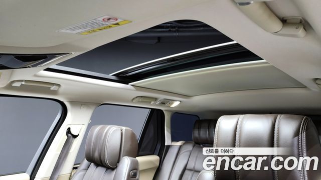 Land Rover Range Rover (IV) 4.4 SDV8 Vogue SE DIESEL 2017 — фото 19