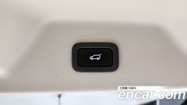 Land Rover Range Rover (IV) 4.4 SDV8 Vogue SE DIESEL 2017 — фото 20