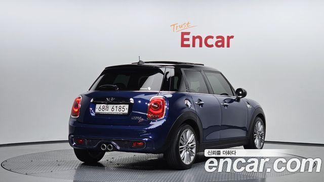 MINI Cooper SD 5Door Standard 3rd 2015 — фото 2