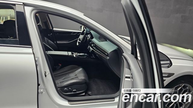 Genesis G80 (RG3) Gasoline 3.5 Turbo AWD 2022 — фото 10