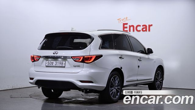 Infiniti QX60 3.5 AWD 2017 — фото 2