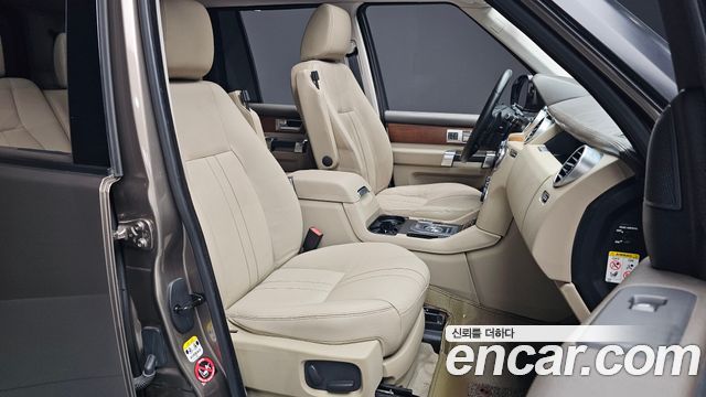 Land Rover Discovery 4 3.0 SDV6 SE 2016 — фото 10
