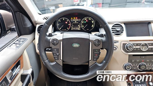 Land Rover Discovery 4 3.0 SDV6 SE 2016 — фото 17