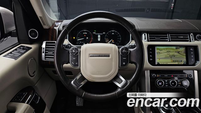Land Rover Range Rover (IV) 4.4 SDV8 Vogue SE DIESEL 2016 — фото 15