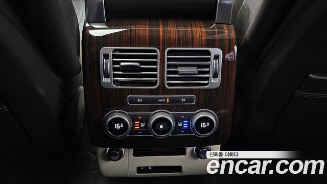 Land Rover Range Rover (IV) 4.4 SDV8 Vogue SE DIESEL 2016 — фото 18