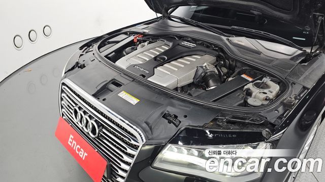 Audi A8 6.3 FSI Quattro LWB D4 2012 — фото 6