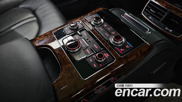Audi A8 6.3 FSI Quattro LWB D4 2012 — фото 18