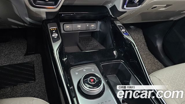 Kia Sorento (IV) HEV 1.6 2WD Prestige 2023 — фото 9