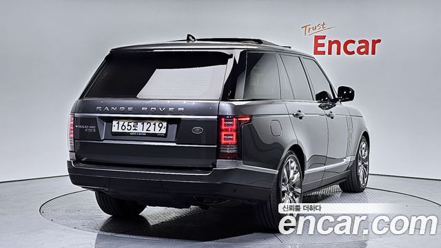 Land Rover Range Rover (IV) 4.4 SDV8 Vogue SE DIESEL 2017 — фото 2