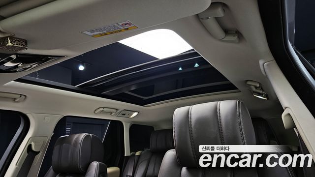 Land Rover Range Rover (IV) 4.4 SDV8 Vogue SE DIESEL 2017 — фото 17