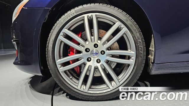 Maserati Quattroporte S Q4 3.0 V6 Gransport 2017 — фото 5