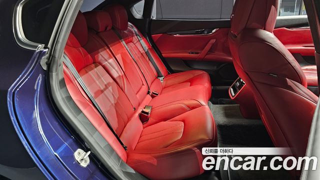 Maserati Quattroporte S Q4 3.0 V6 Gransport 2017 — фото 12