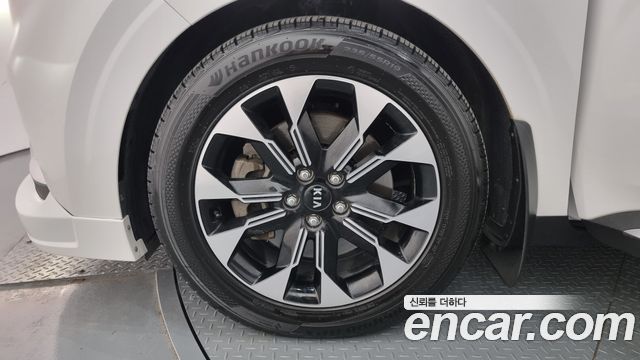 Kia Carnival (IV) Diesel 7-Seater Signature 2021 — фото 5
