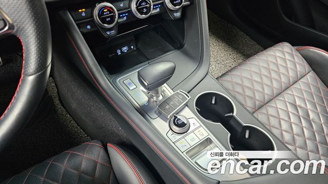 Genesis G70 3.3T Sport AWD Prestige 2019 — фото 9
