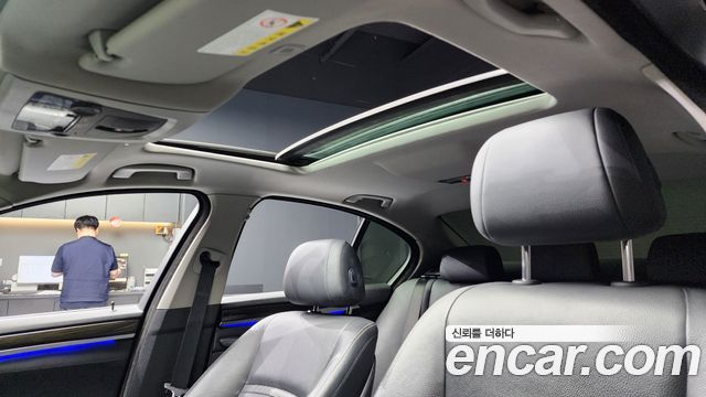 BMW 5 Series (F10) 520d Luxury 2014 — фото 18