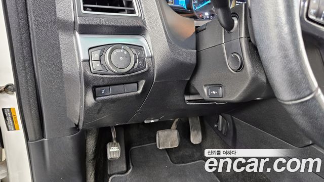 Ford Explorer 2.3 Limited 4WD 5th 2017 — фото 20