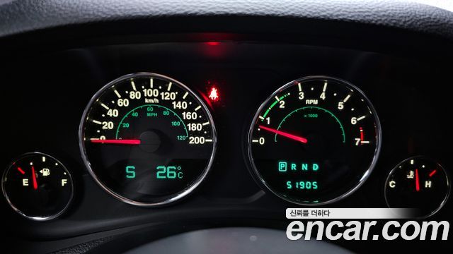 Jeep Wrangler (JK) 3.6 Sport 2Door 2014 — фото 8