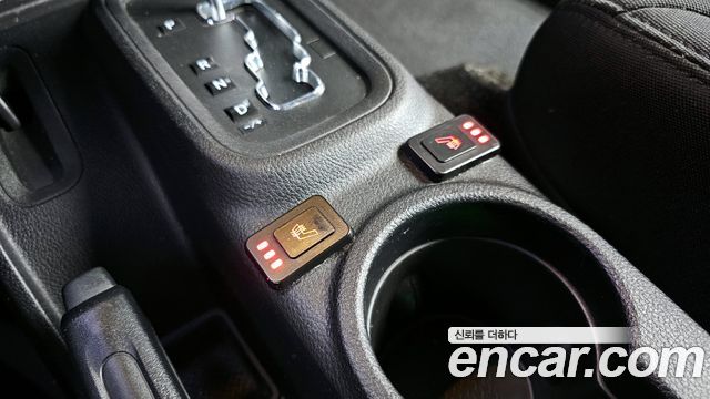 Jeep Wrangler (JK) 3.6 Sport 2Door 2014 — фото 19