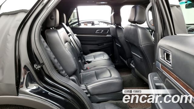 Ford Explorer 2.3 Limited 4WD 5th 2017 — фото 12