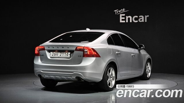 Volvo S60 D5 2nd 2011 — фото 2