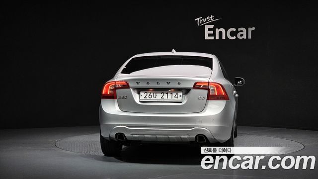 Volvo S60 D5 2nd 2011 — фото 4