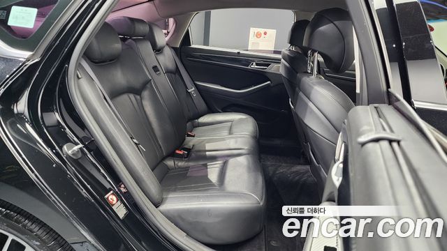 Genesis G80 3.3 GDI AWD Premium Luxury 2017 — фото 12