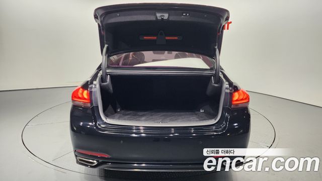Genesis G80 3.3 GDI AWD Premium Luxury 2017 — фото 20