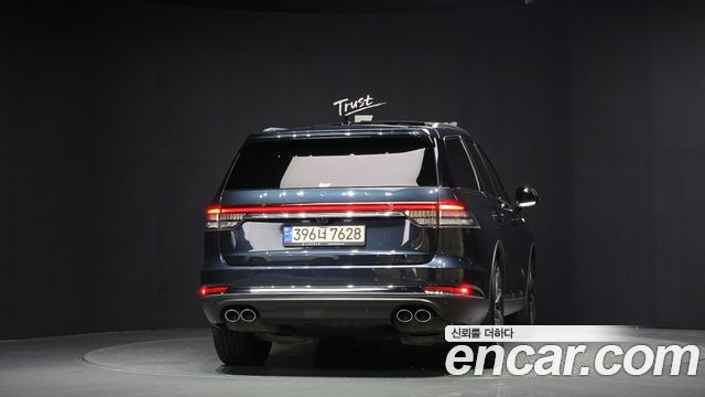 Lincoln Aviator (II) 3.0 Reserve  AWD 2023 — фото 4