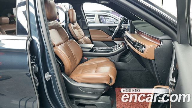 Lincoln Aviator (II) 3.0 Reserve  AWD 2023 — фото 11