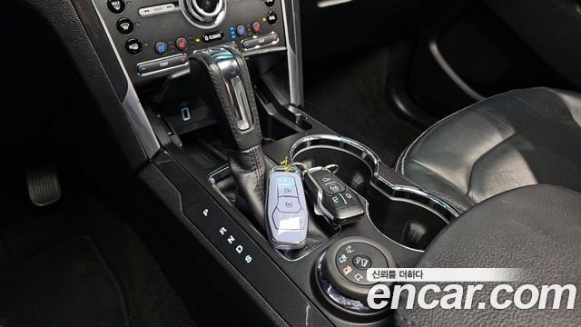 Ford Explorer 2.3 Limited 4WD 5th 2017 — фото 9