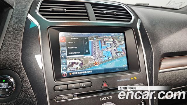 Ford Explorer 2.3 Limited 4WD 5th 2017 — фото 15