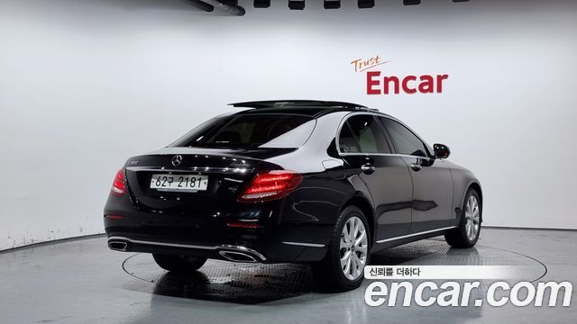 Mercedes-Benz E-Class (W213) E300 4MATIC Exclusive 2019 — фото 2