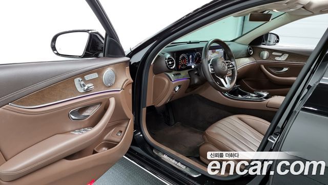 Mercedes-Benz E-Class (W213) E300 4MATIC Exclusive 2019 — фото 10