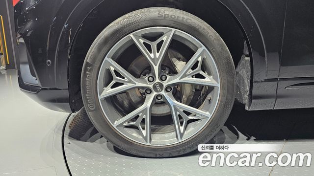 Audi Q8 (4M) 50 TDI Quattro Premium 2023 — фото 5
