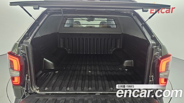 KG Mobility (SsangYong) Rexton Sports Khan Diesel 2.2 4WD Culman Noblesse 2024 — фото 20