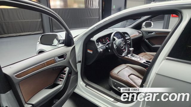 Audi A4 35 TDI Quattro Comfort Edition B8 2015 — фото 10