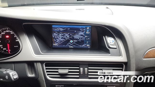 Audi A4 35 TDI Quattro Comfort Edition B8 2015 — фото 14