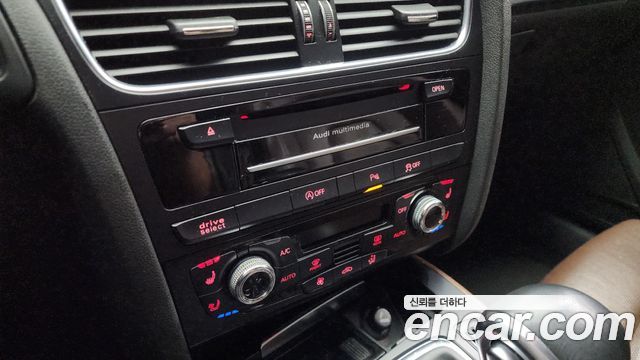 Audi A4 35 TDI Quattro Comfort Edition B8 2015 — фото 16