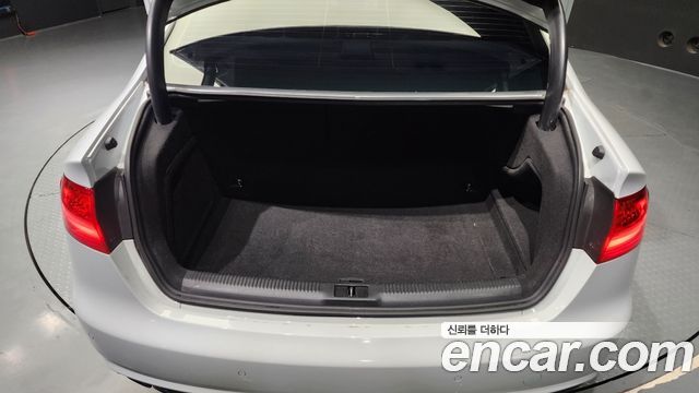 Audi A4 35 TDI Quattro Comfort Edition B8 2015 — фото 20